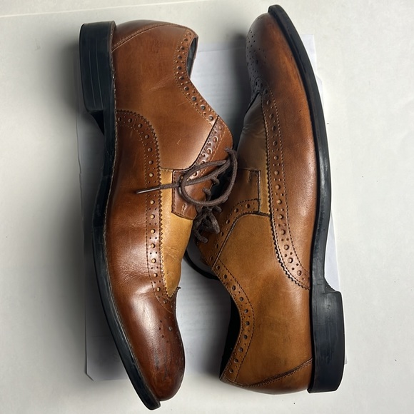 STACY ABRAMS Wingtip Shoes - Picture 2 of 5